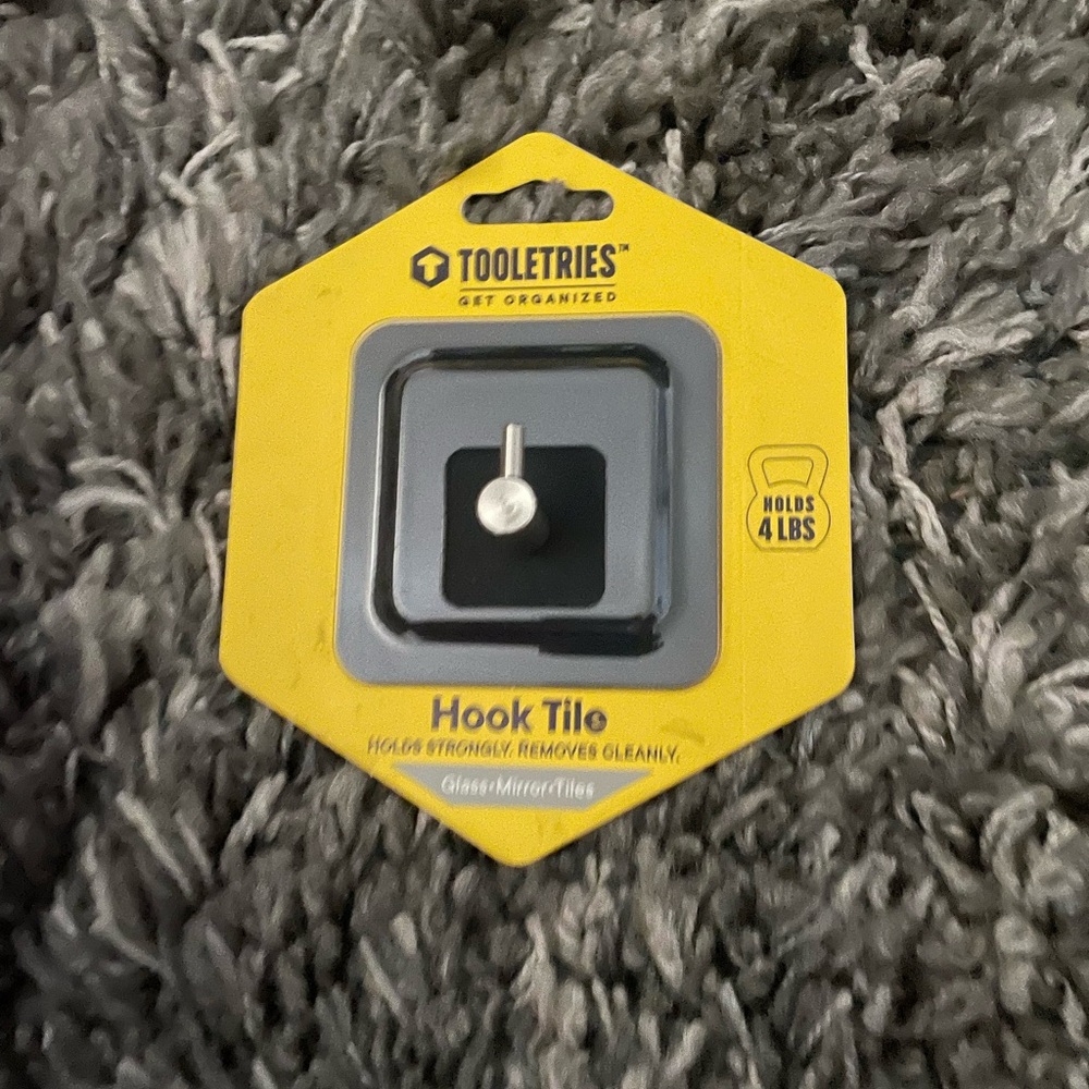 Silver Hook Tile